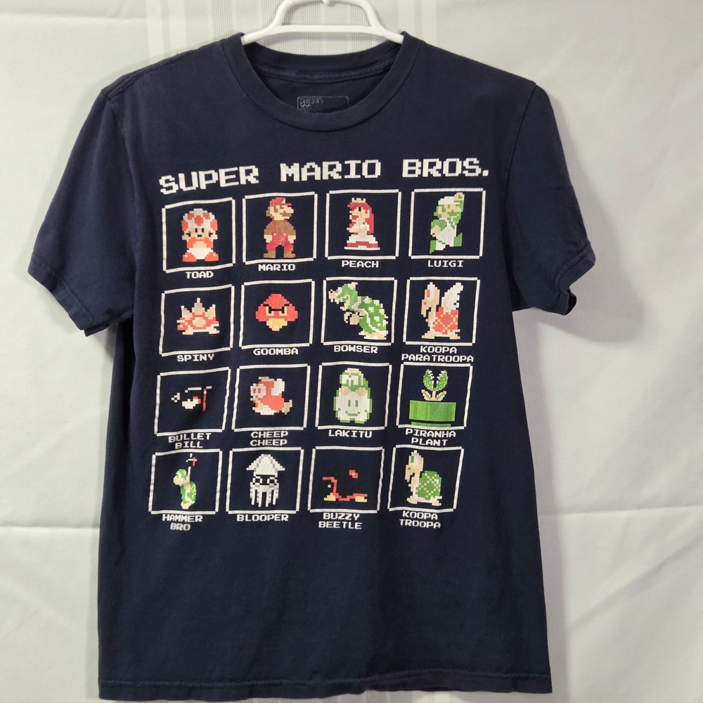 Nintendo T-Shirt Mens Small Navy Super Mario Bros 8-Bit Pixel Character Graphic